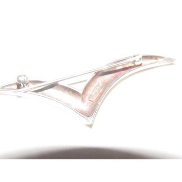 Tiffany & Co Vintage Sterling Modernist 'V' Brooch - Picture 3 of 12
